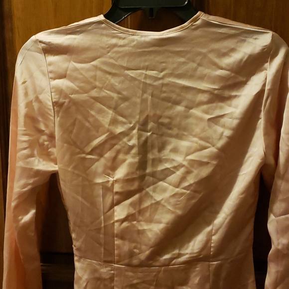 Pretty Little Thing Mini dress - Picture 10 of 10